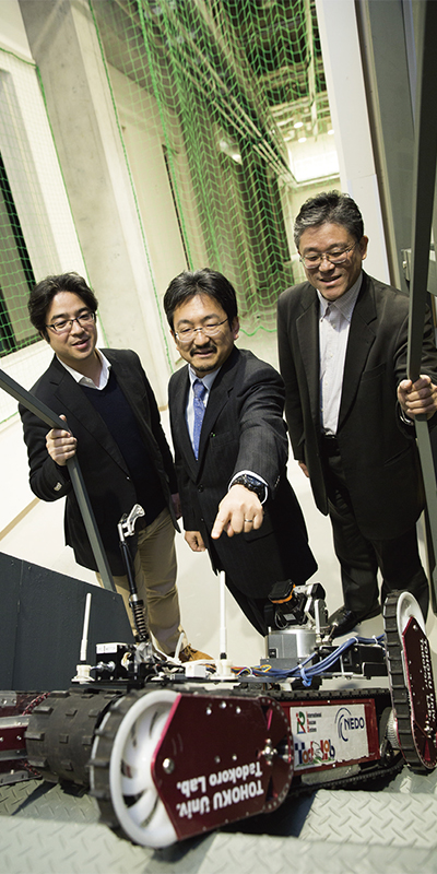 Mobile Rescue Robots for Emergency Response at Fukushima Nuclear Power Plant